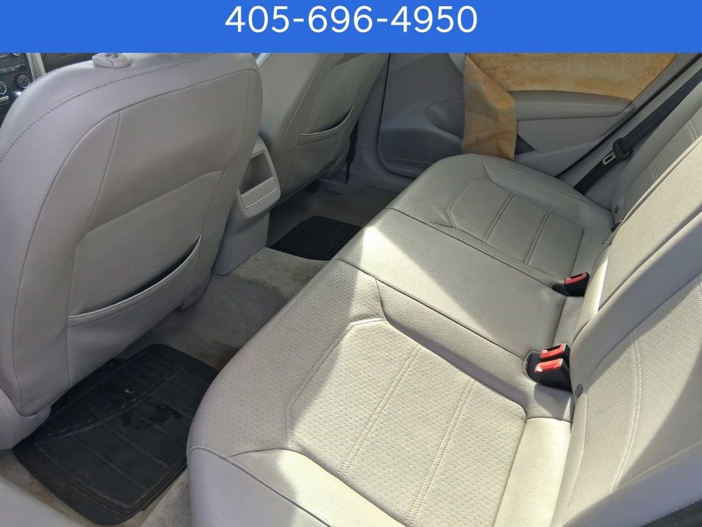 Used 2015 Volkswagen Passat 1.8T Wolfsburg Edition image 6