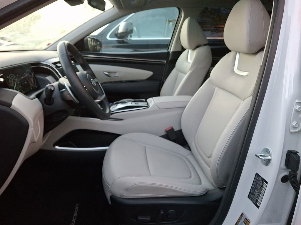Used 2023 Hyundai Tucson Limited image 11