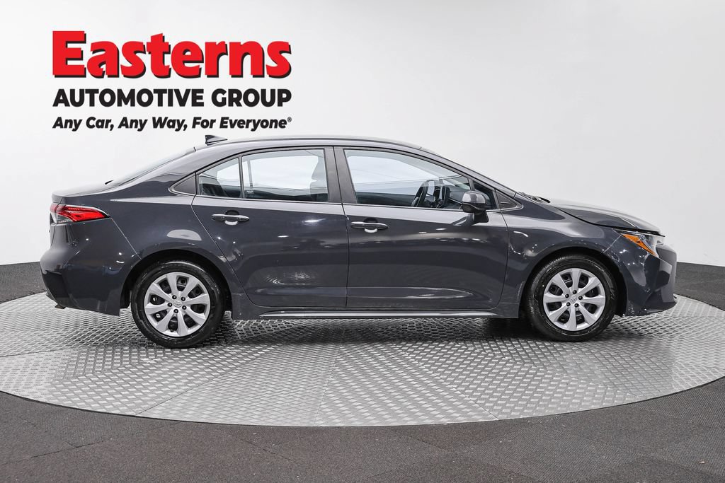 Used 2024 Toyota Corolla LE FWD image 4