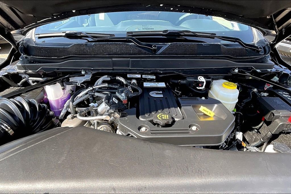 Used 2025 RAM 2500 Tradesman AWD/4WD image 11