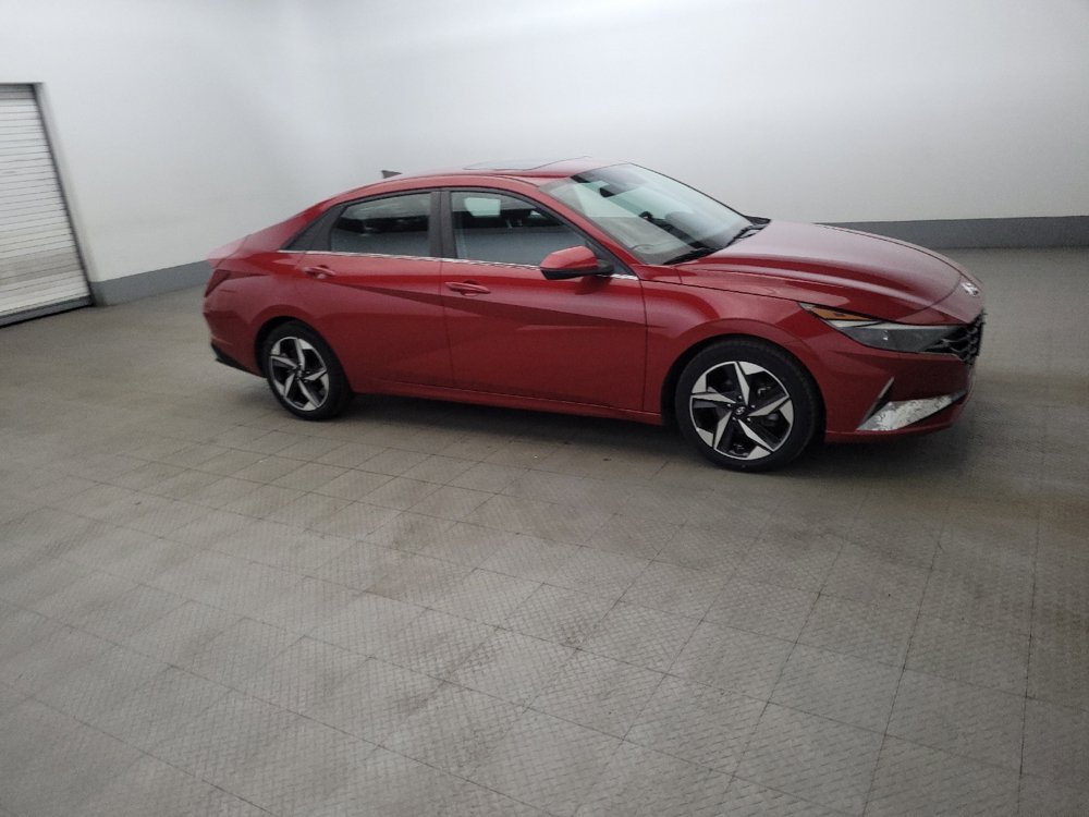 Used 2021 Hyundai Elantra SEL w/ Convenience + Premium Package FWD image 11