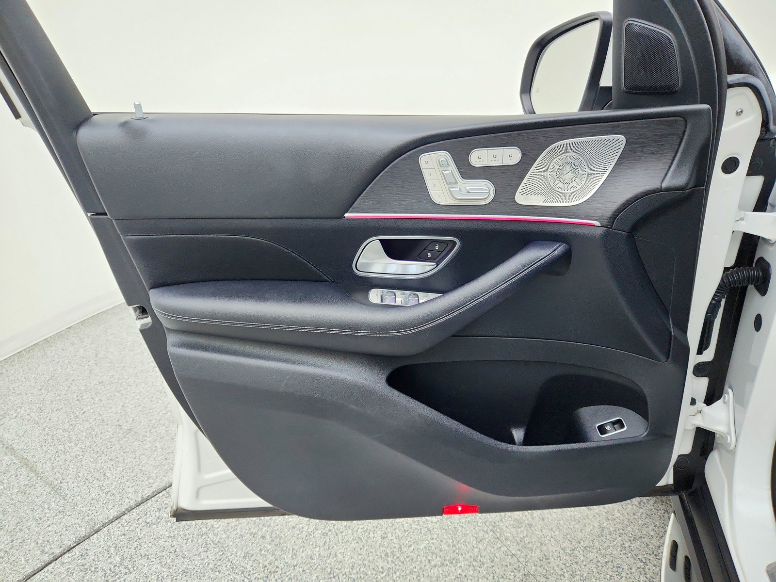 Used 2021 Mercedes-Benz GLS 450 4MATIC image 26