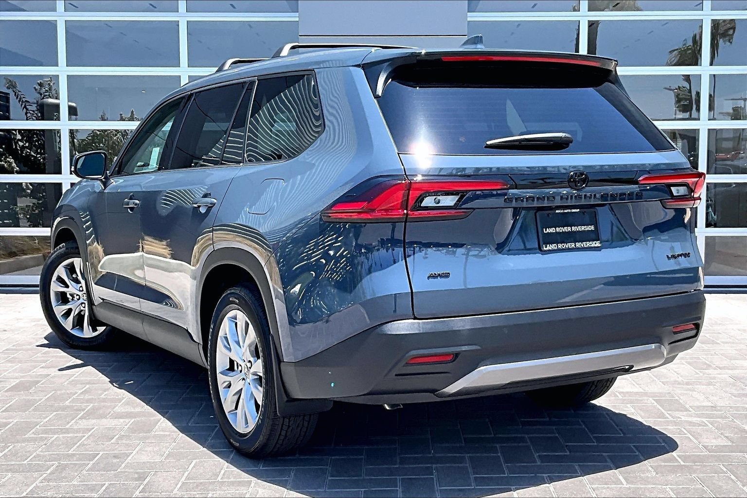 Used 2026 Toyota Grand Highlander AWD image 12