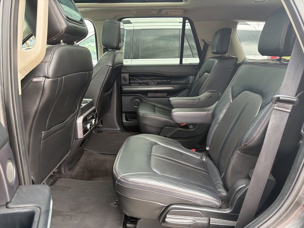 Used 2018 Ford Expedition Platinum image 8