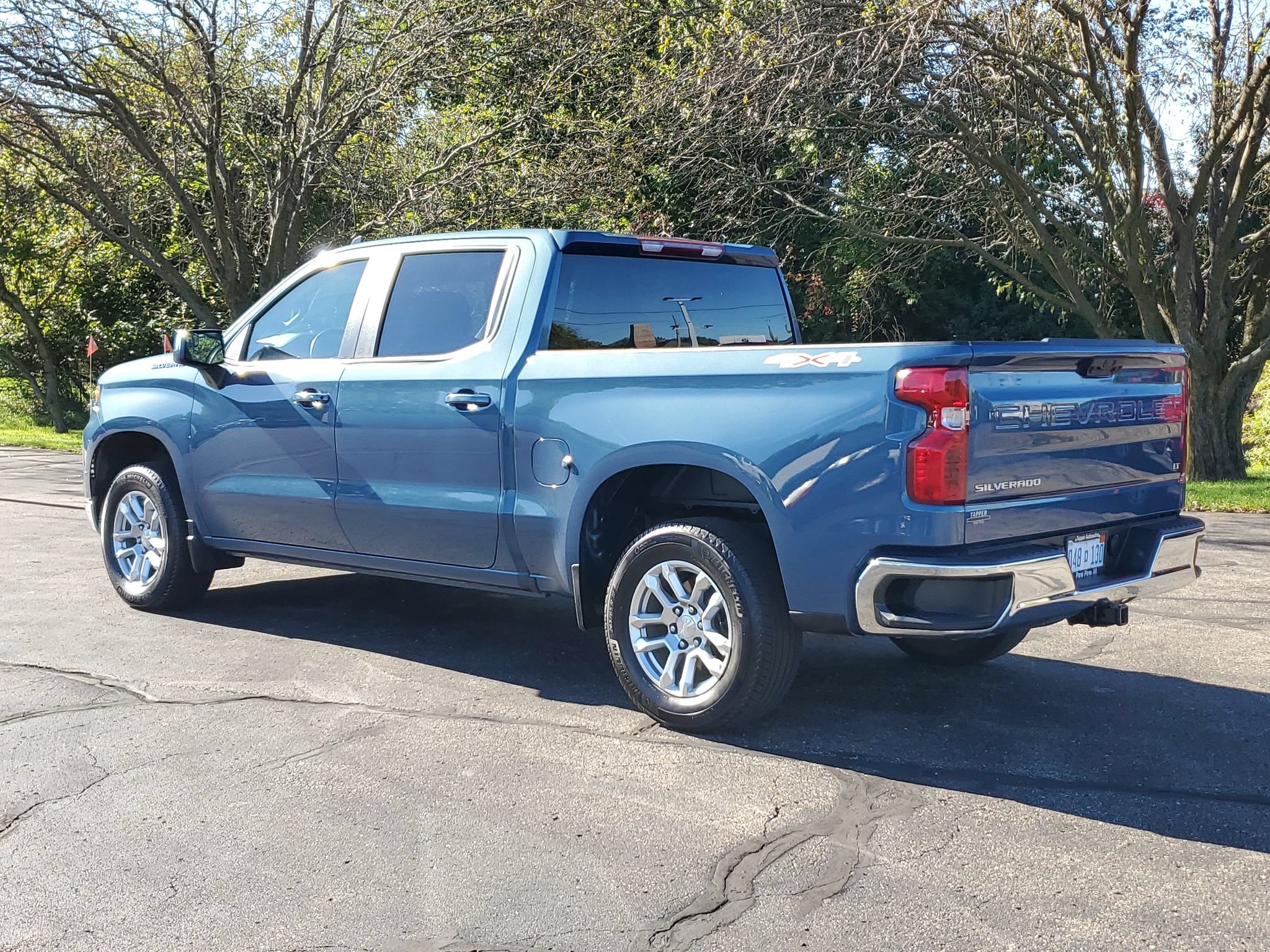 Used 2024 Chevrolet Silverado 1500 LT AWD/4WD image 5