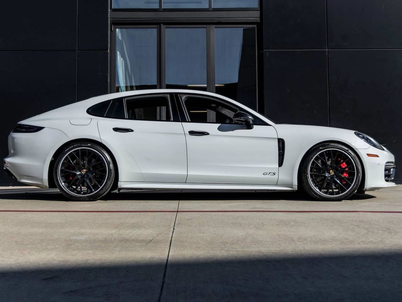 Used 2020 Porsche Panamera GTS image 58