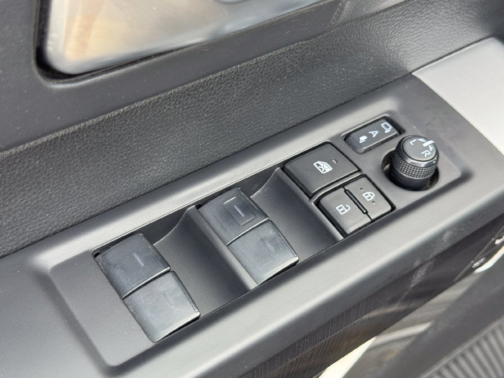 Used 2024 Toyota Tundra Platinum AWD/4WD image 19