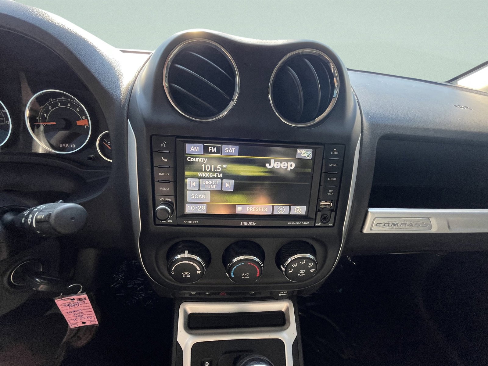 Used 2016 Jeep Compass High Altitude image 11