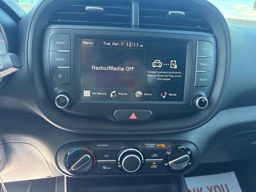 Used 2025 Kia Soul LX image 19