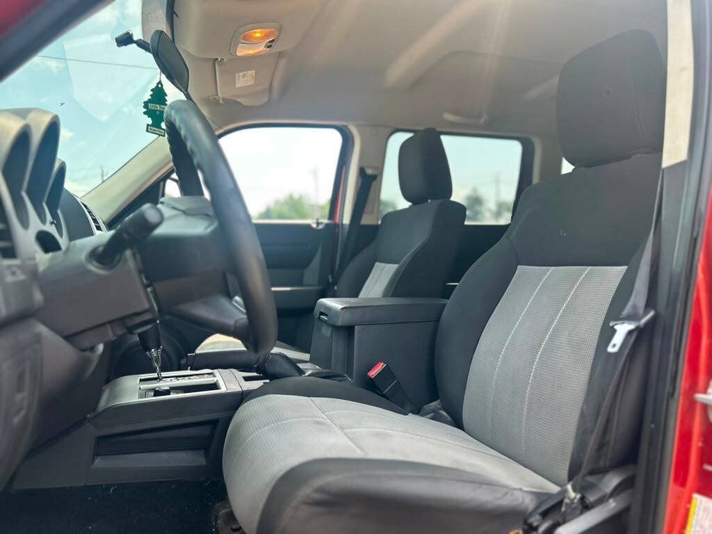 Used 2008 Dodge Nitro SXT AWD/4WD image 11