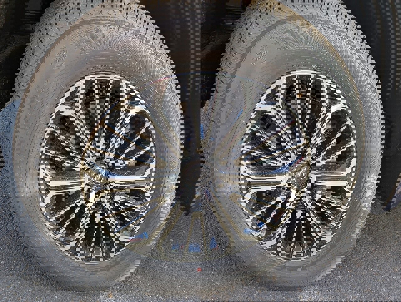 New 2026 Nissan Armada SL image 9