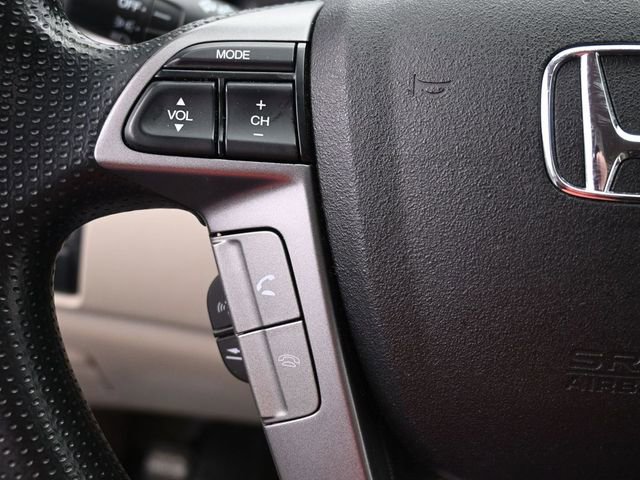 Used 2013 Honda Odyssey LX image 17