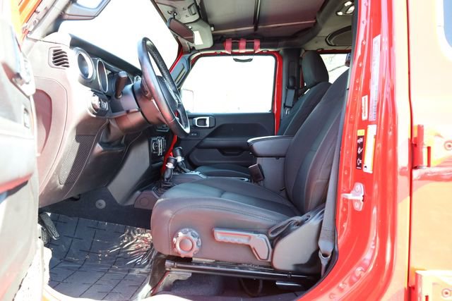 Used 2021 Jeep Wrangler Unlimited Sahara w/ Safety Group image 13