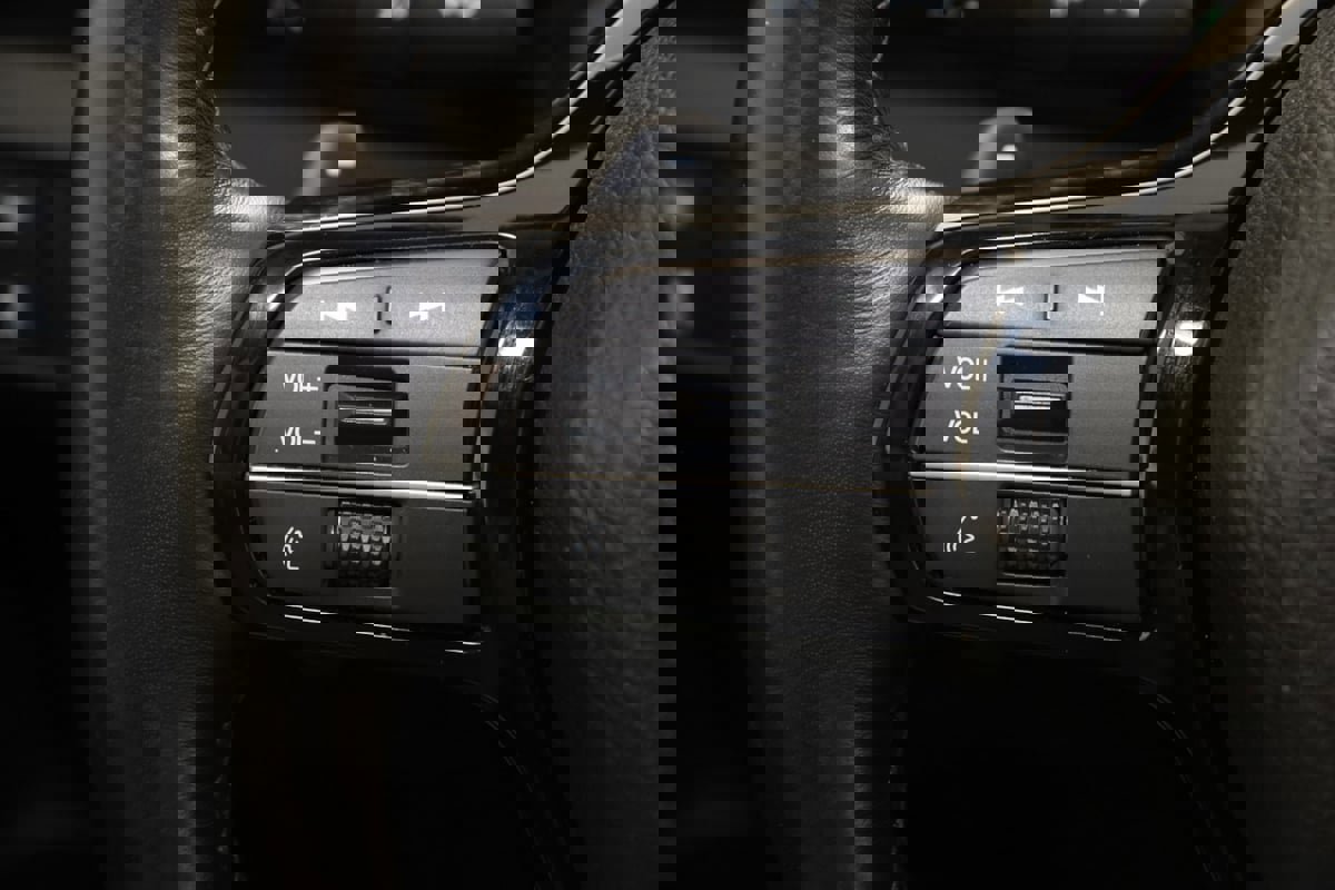 Used 2023 Honda Pilot Elite image 36