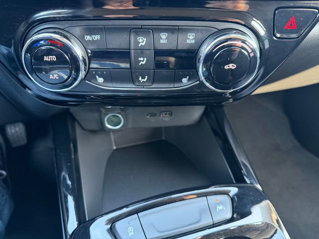 Used 2025 Chevrolet Trax LT w/ Driver Confidence Package image 21