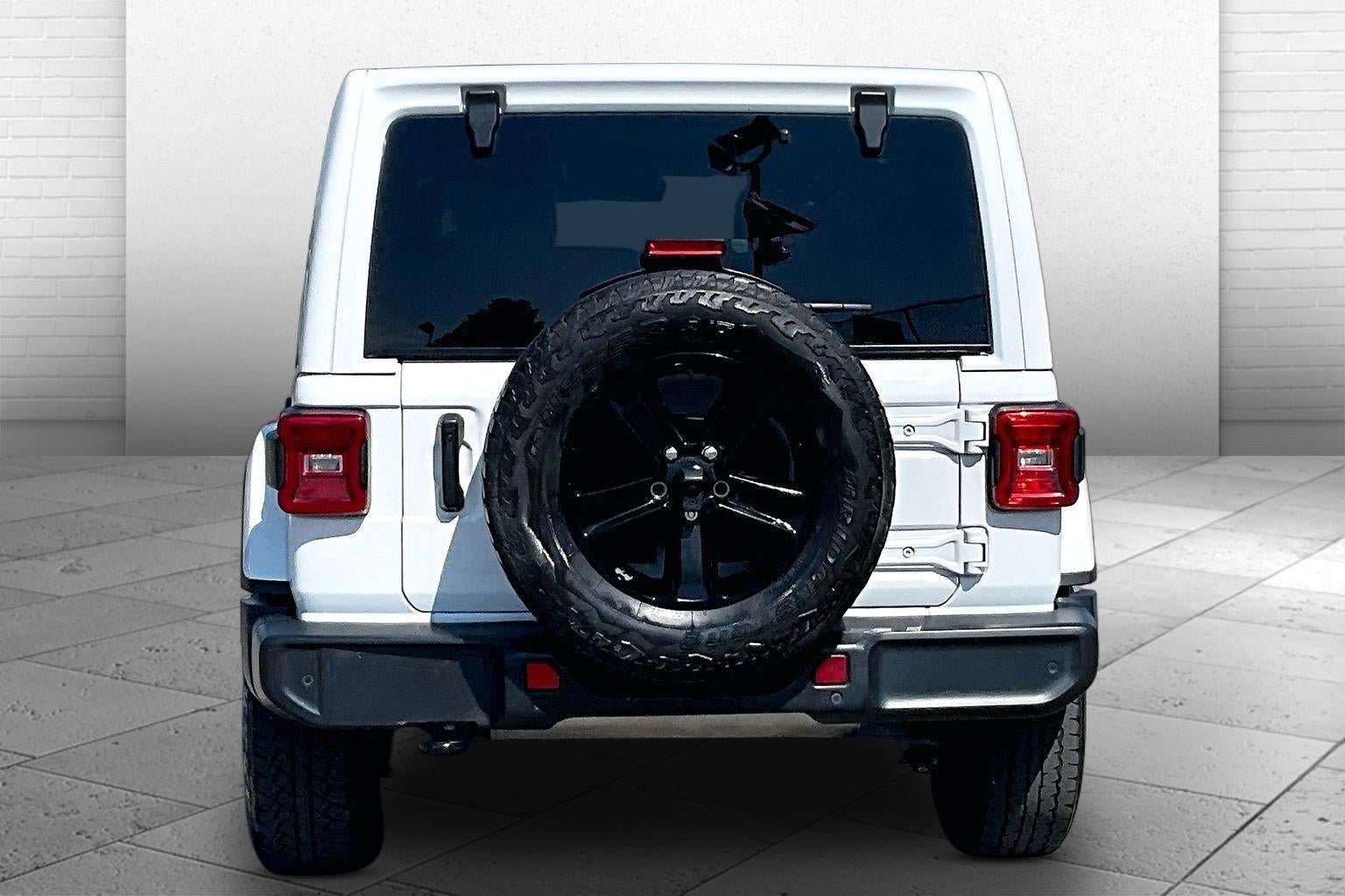 Used 2021 Jeep Wrangler Unlimited Sahara AWD/4WD image 3