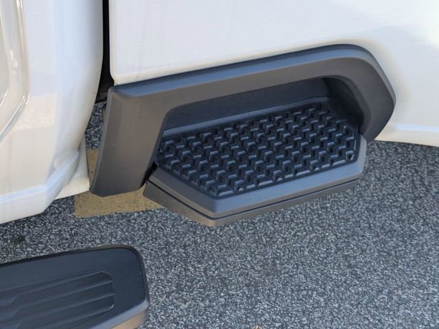 Certified 2022 Chevrolet Silverado 3500 High Country w/ Snow Plow Prep/Camper Package AWD/4WD image 33