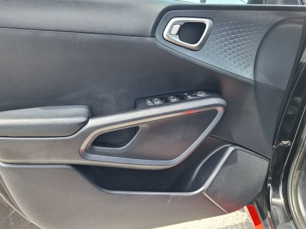 Used 2020 Kia Soul GT-Line w/ GT 2.0L Power Sunroof Package FWD image 30