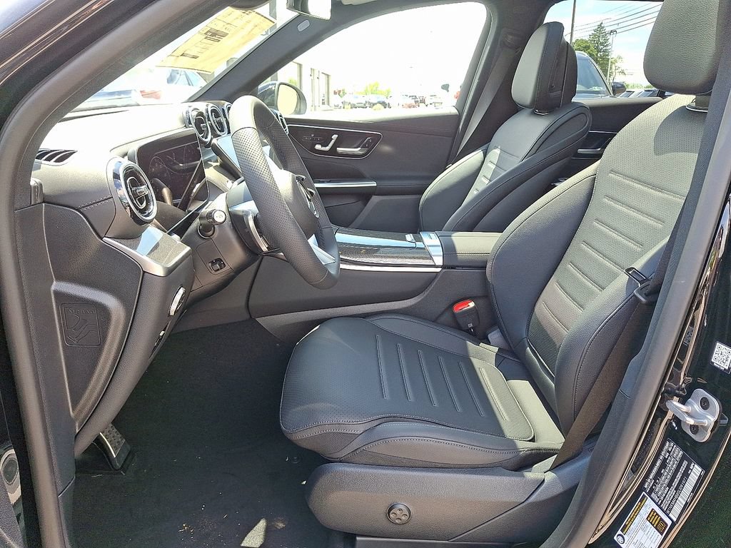 New 2025 Mercedes-Benz GLC 300 4MATIC image 14