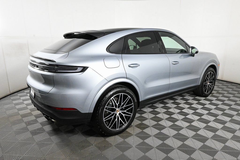 Used 2026 Porsche Cayenne Coupe AWD/4WD image 29