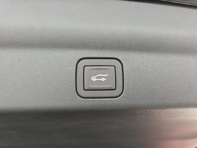New 2026 Cadillac Escalade IQL Sport 2 w/ LPO, ONYX Package AWD/4WD image 30