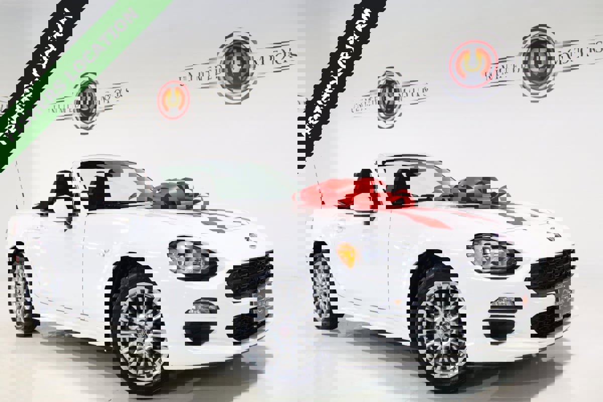 Used 2017 FIAT 124 Spider Classica image 1