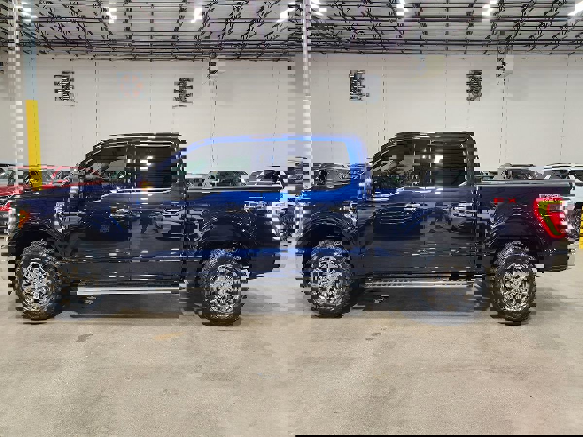 Used 2023 Ford F150 Lariat w/ Trailer Tow Package image 7