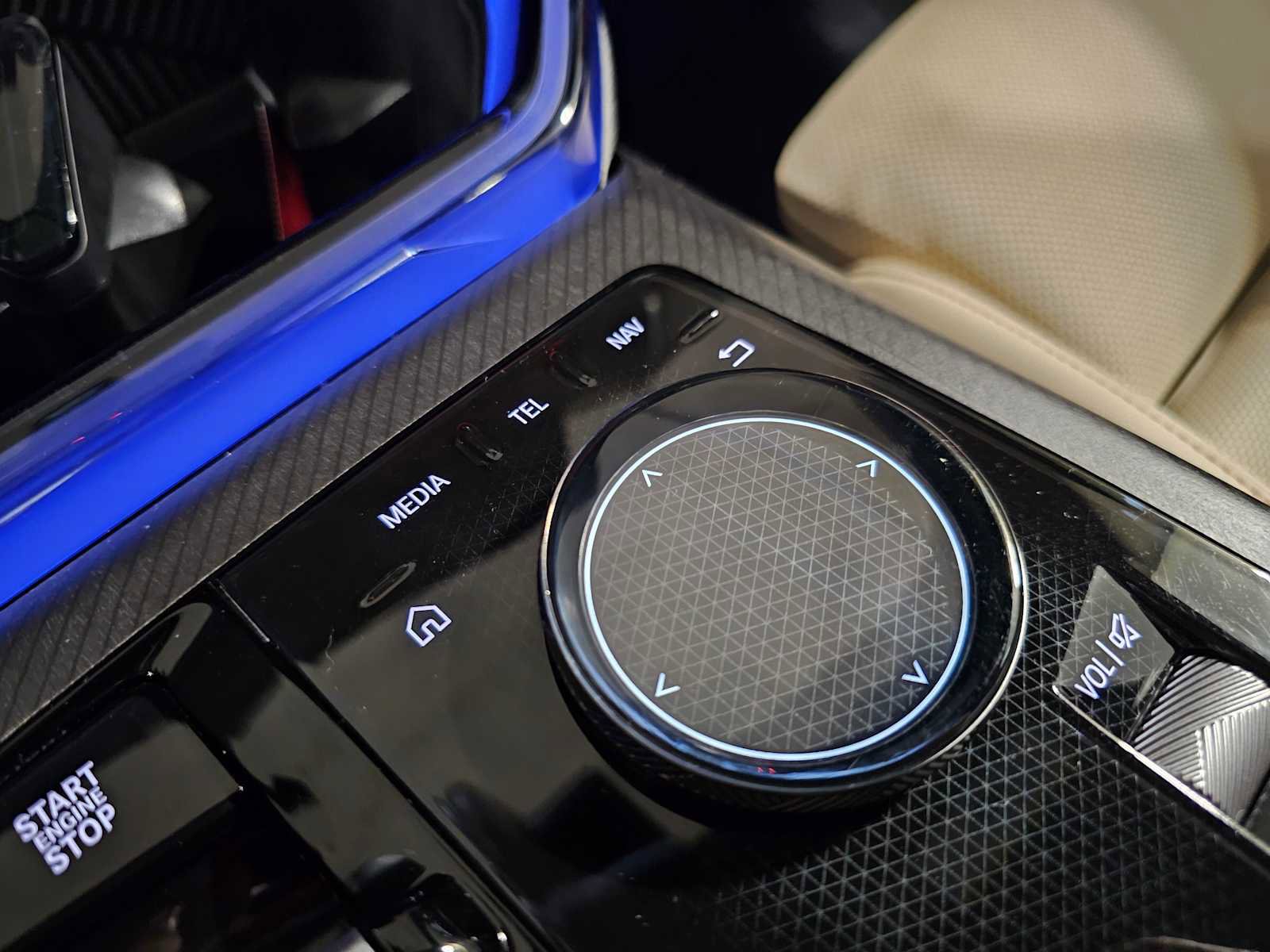 Used 2025 BMW X3 M50 w/ Premium Package image 25