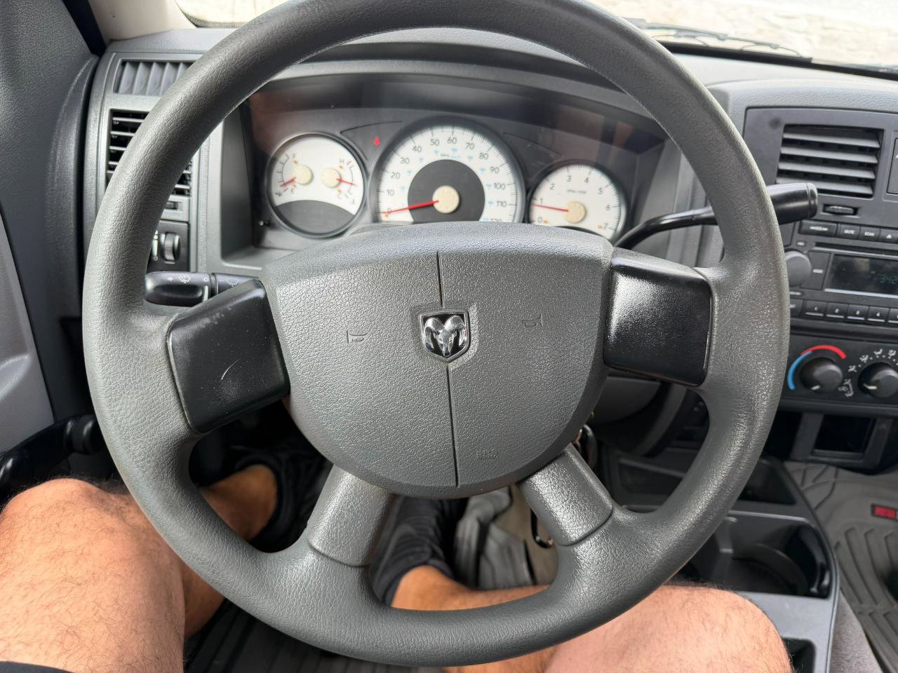 Used 2005 Dodge Dakota ST RWD image 28