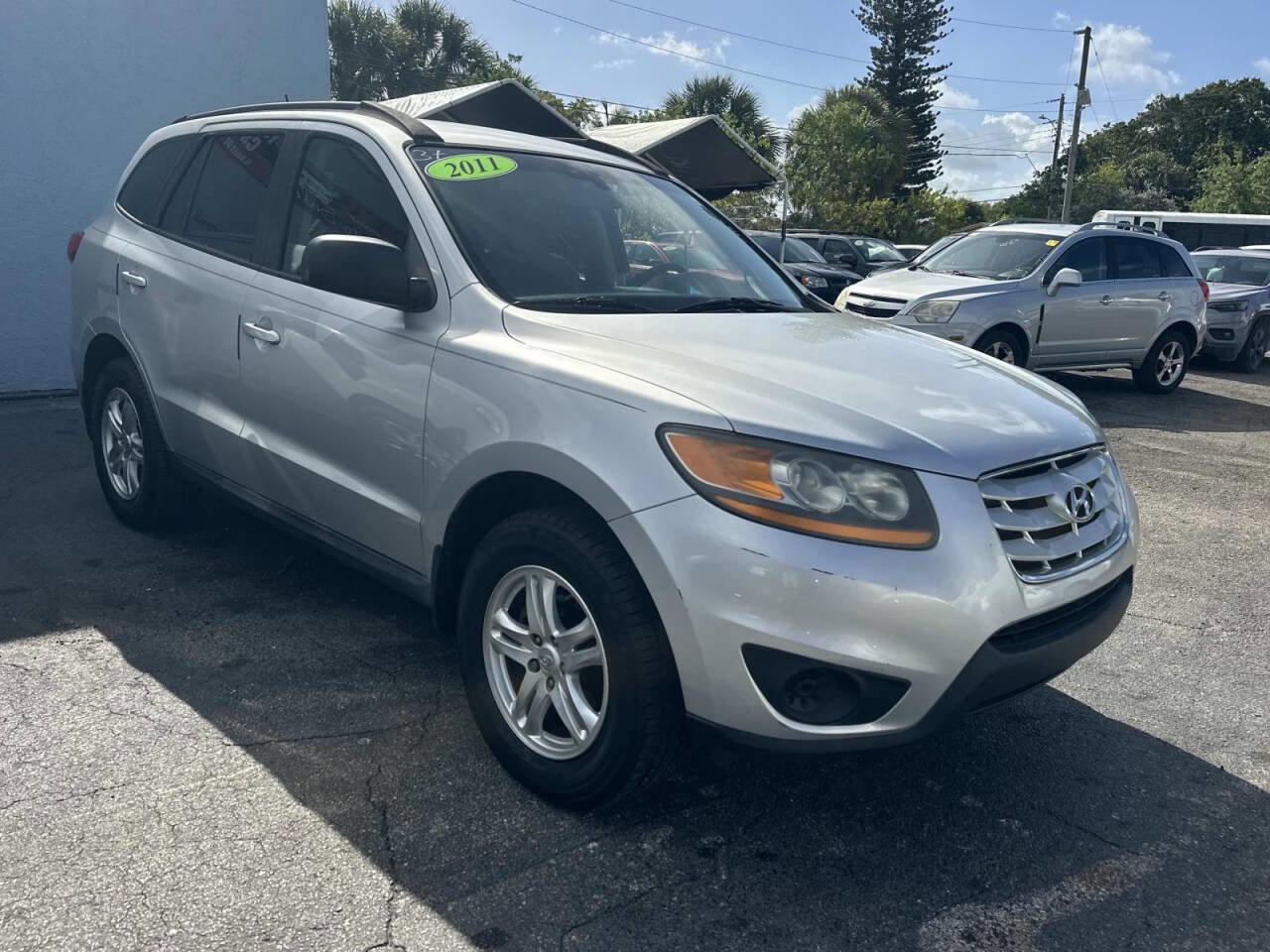 Used 2011 Hyundai Santa Fe GLS image 4