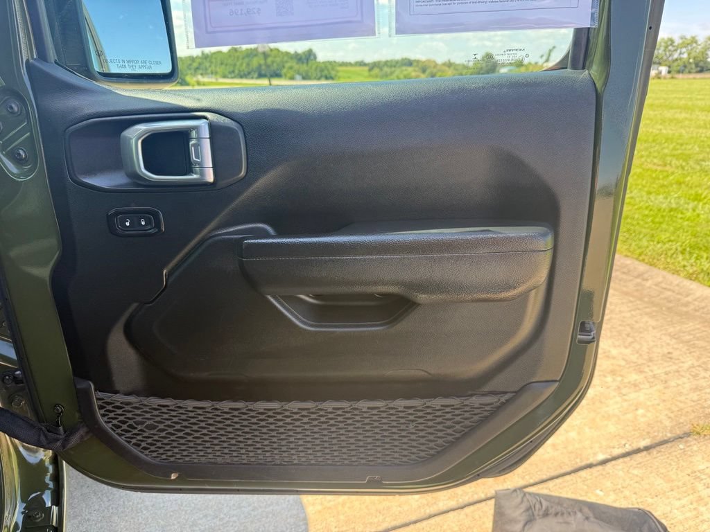 Used 2022 Jeep Wrangler Unlimited Sport AWD/4WD image 19