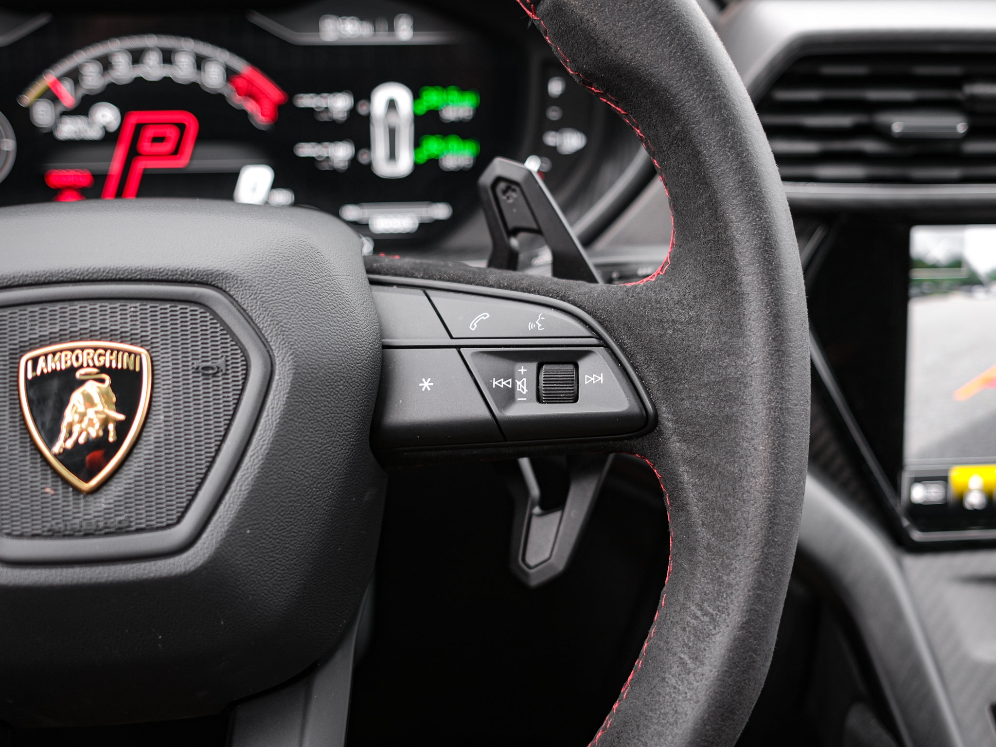 Used 2023 Lamborghini Urus Performante AWD/4WD image 20