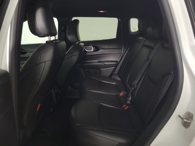 Used 2024 Jeep Compass Trailhawk AWD/4WD image 12