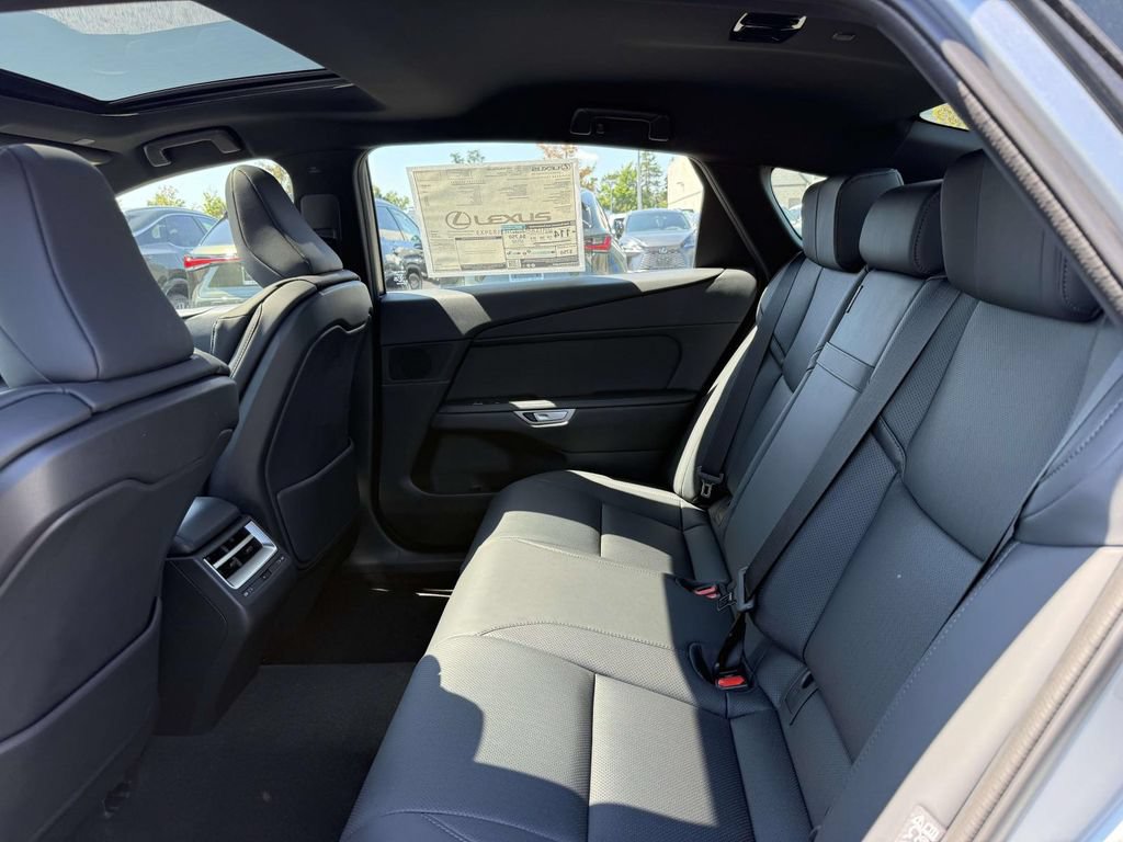 New 2026 Lexus ES 500e AWD/4WD image 13