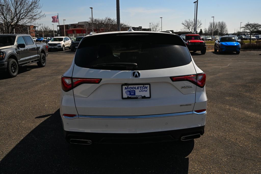 Used 2023 Acura MDX SH-AWD w/ Advance Package image 6