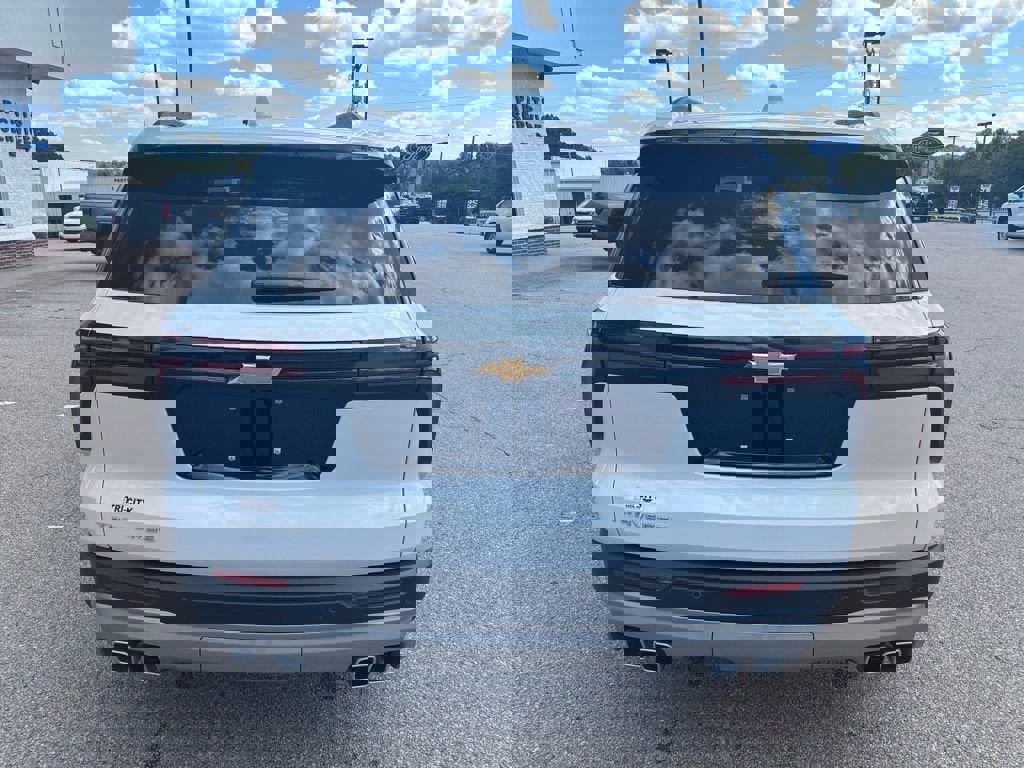 New 2026 Chevrolet Traverse LT image 8