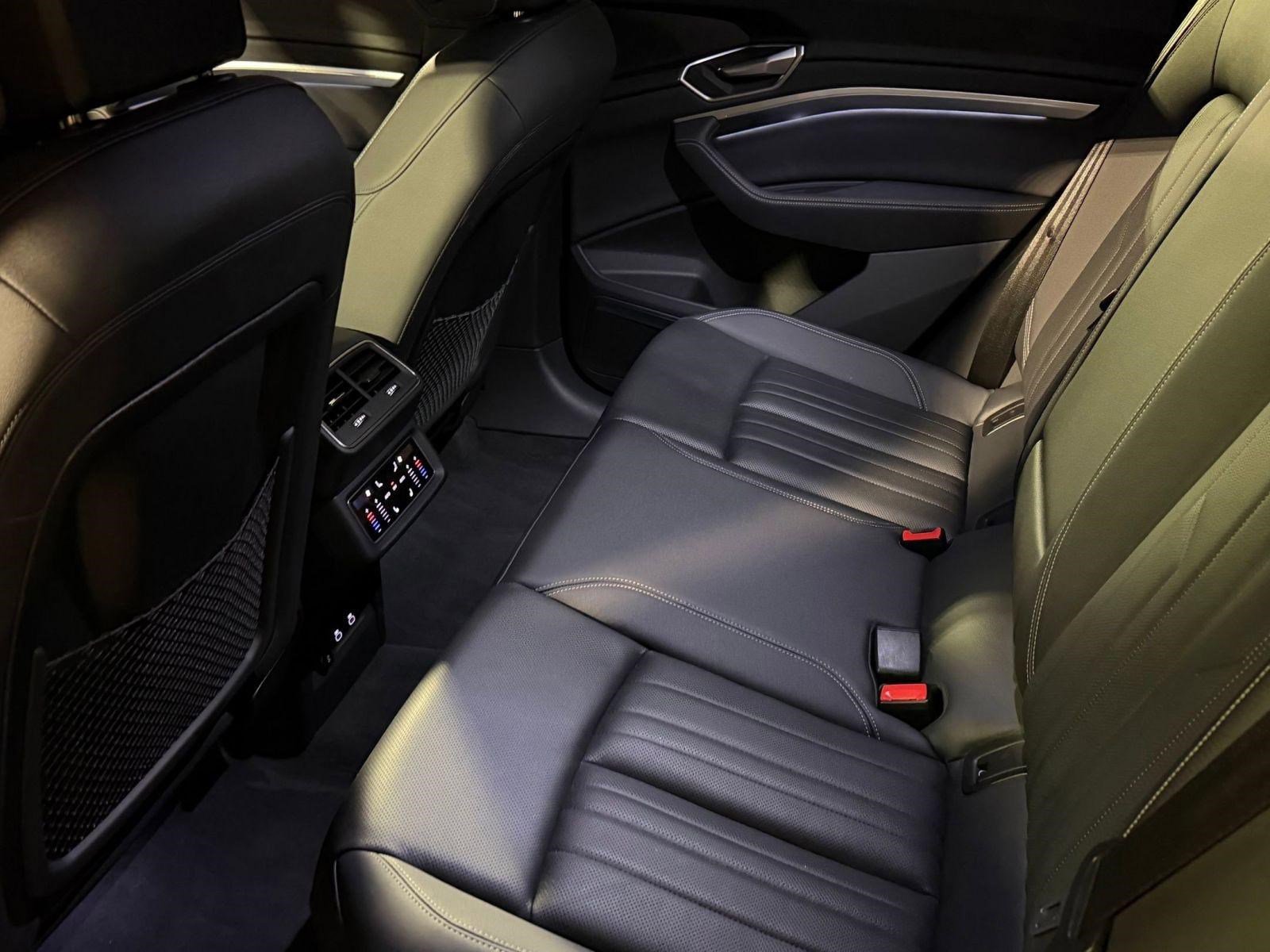 Certified 2023 Audi e-tron Premium Plus w/ Premium Plus Package AWD/4WD image 24