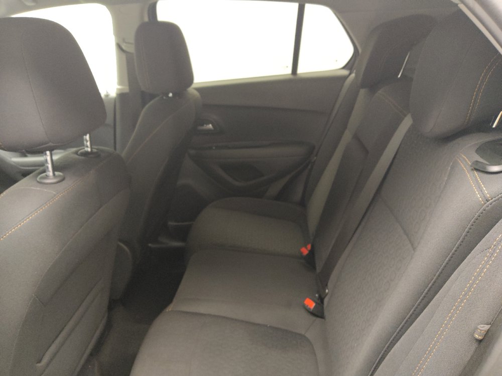 Used 2020 Chevrolet Trax LS w/ Tint and Cruise Package FWD image 18