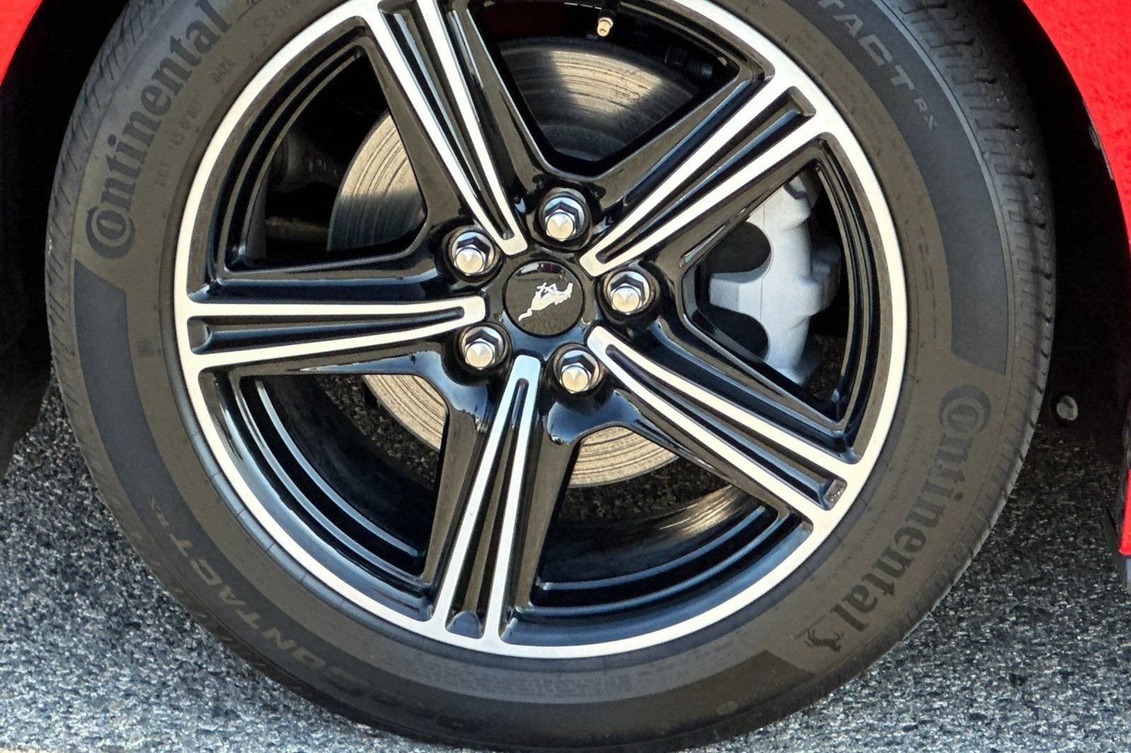 Used 2025 Ford Mustang Coupe RWD image 36