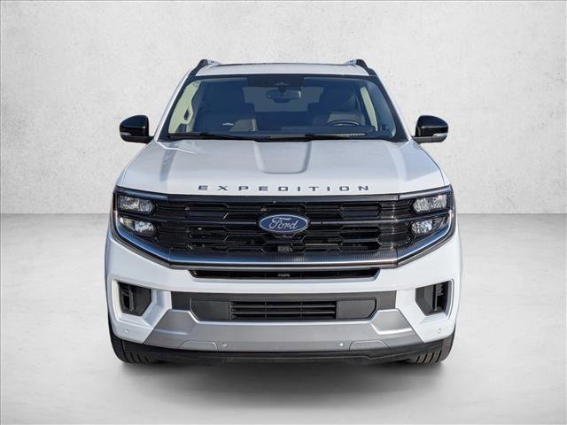 Used 2025 Ford Expedition Platinum AWD/4WD image 2