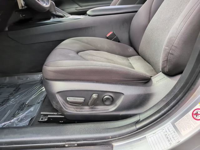 Used 2019 Toyota Camry LE image 17