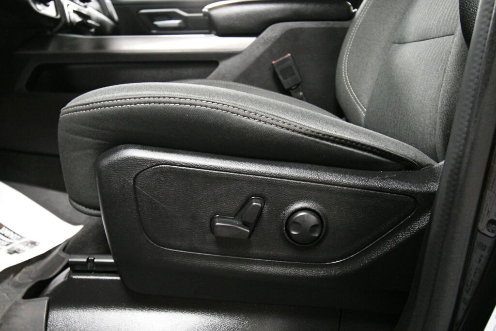 Used 2023 RAM 1500 Big Horn AWD/4WD image 11