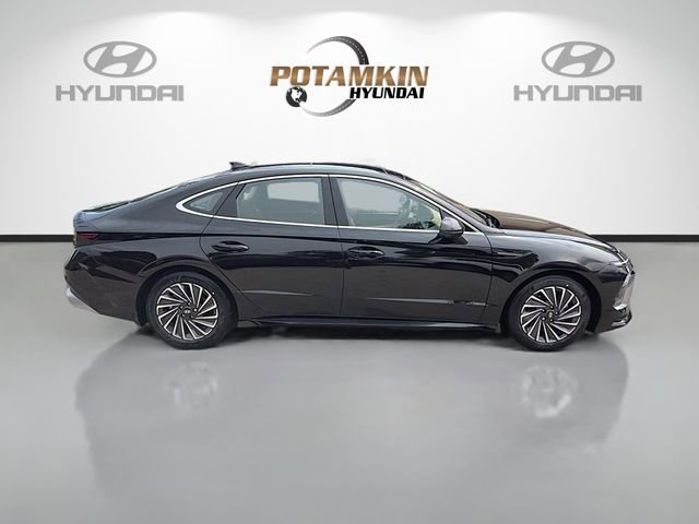 New 2026 Hyundai Sonata Limited FWD image 4