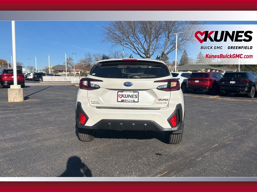 Used 2024 Subaru Crosstrek 2.0i Premium image 6