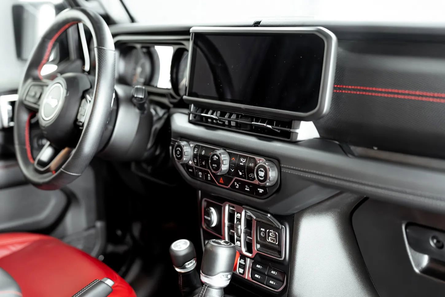 Used 2024 Jeep Wrangler Unlimited Rubicon 392 image 39