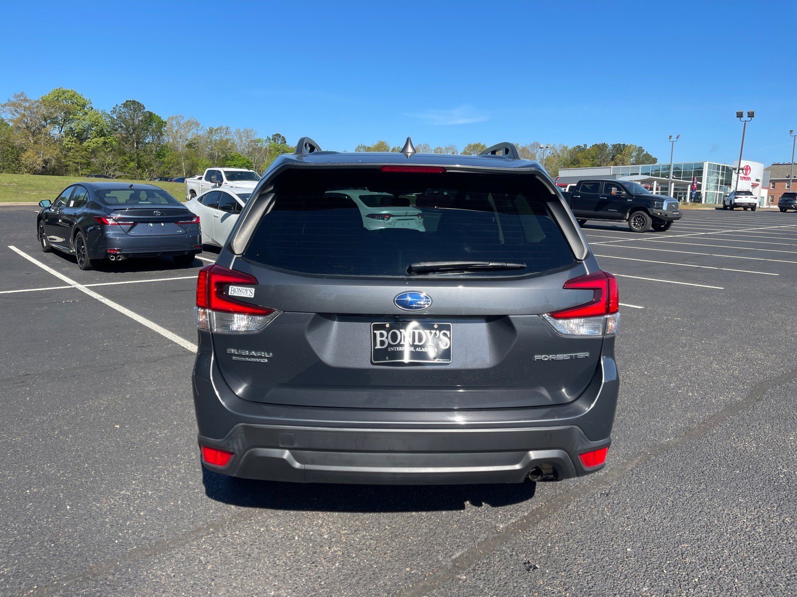 Used 2023 Subaru Forester Premium image 15