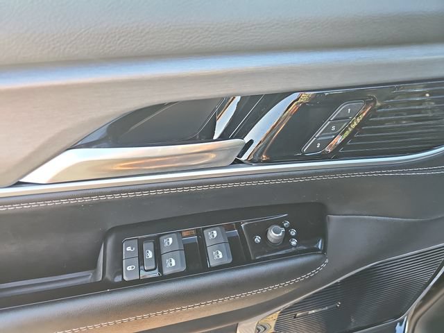 New 2026 Jeep Grand Wagoneer L Limited AWD/4WD image 11