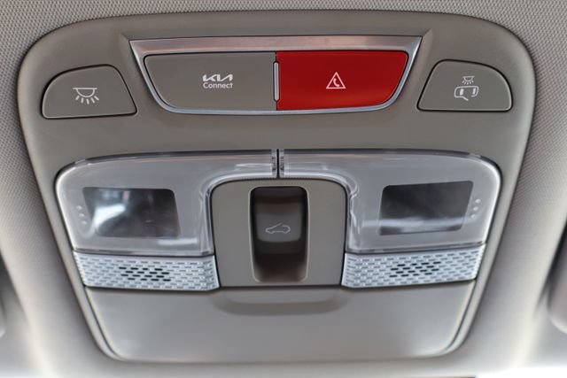 Used 2025 Kia Telluride S FWD image 14