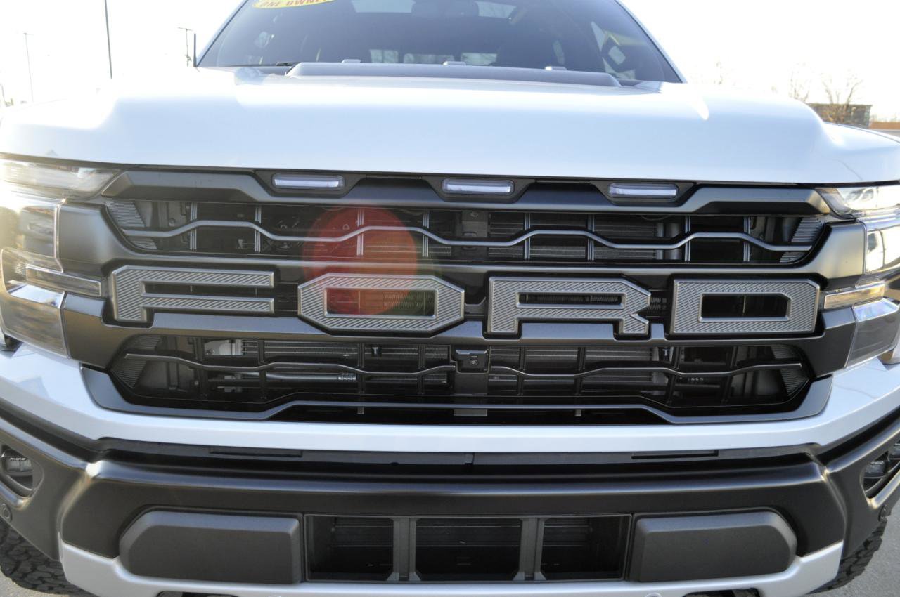 Used 2025 Ford F150 Raptor image 3