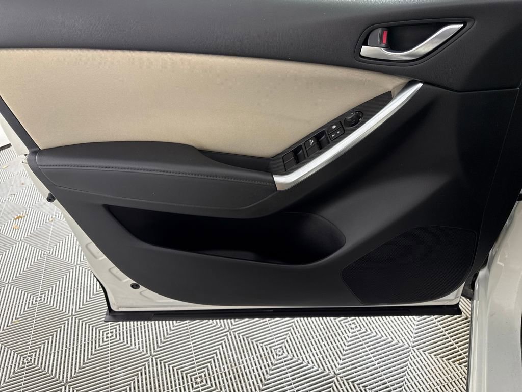 Used 2016 MAZDA CX-5 Touring image 9